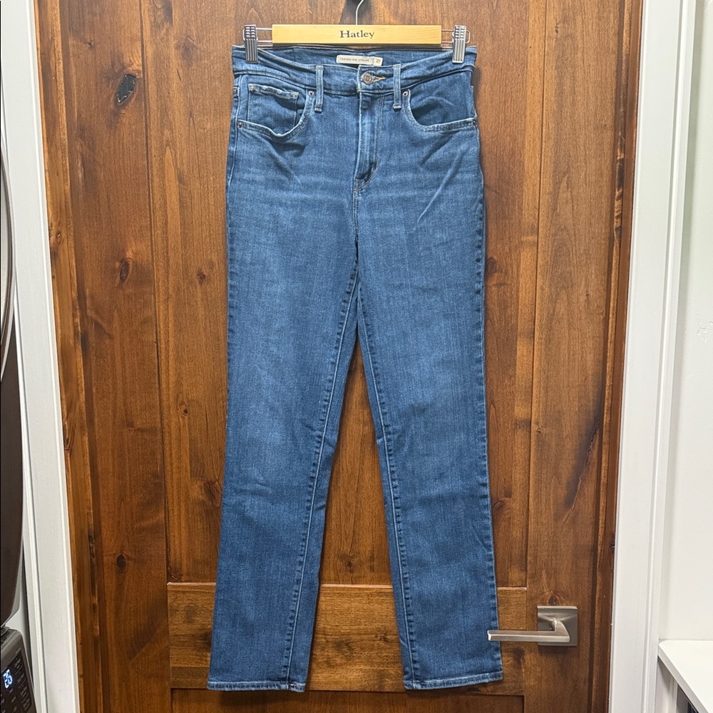 Levi’s 724 High Rise Straight jeans